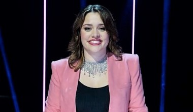 Ireland: Janet Grogan releases her entry “Ashes of Yesterday” for the 'Eurosong 2022' selection